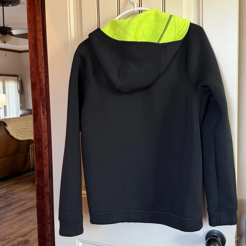 Nike lining gear